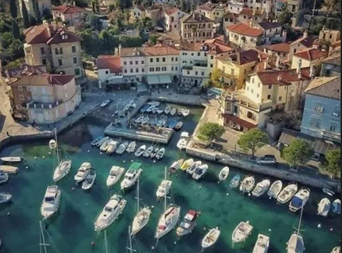 Sisi * オパティヤ