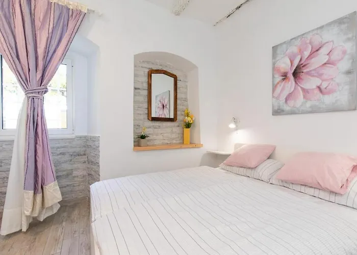 Apartment Sisi *